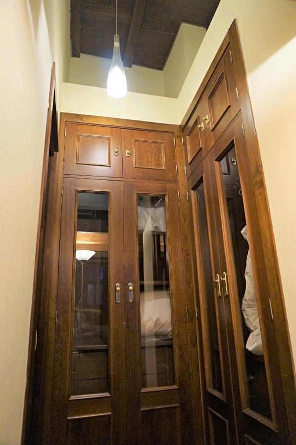 Feria Palace Apartment セビリア エクステリア 写真
